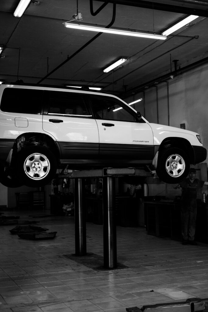 car on floor lift for diagnostics